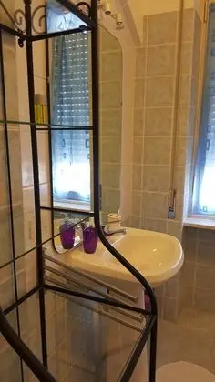 Economy Tek Büyük Yataklı Oda, Özel Banyo