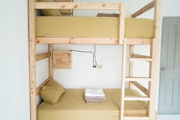 4 Bed Mixed Dormitory Room