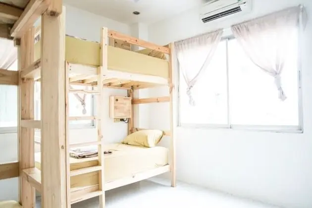 4 Bed Mixed Dormitory Room