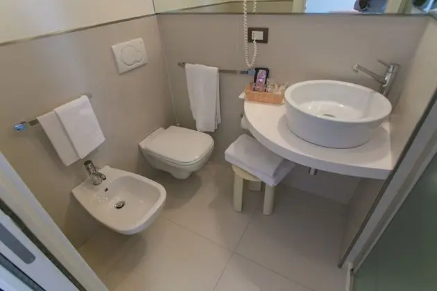 Standard Tek Büyük veya İki Ayrı Yataklı Oda