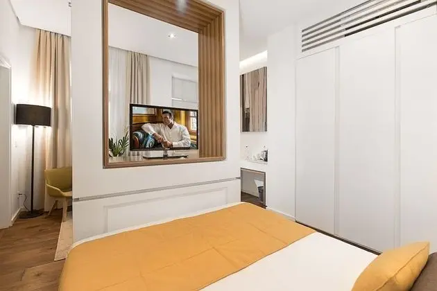 Deluxe Tek Büyük Yataklı Oda