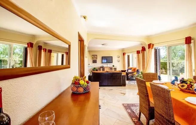 Villa, 4 Yatak Odası, Kişiye Özel Havuzlu, Deniz Manzaralı