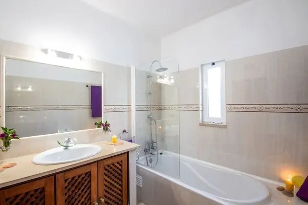 Villa, 4 Yatak Odası, Kişiye Özel Havuzlu, Deniz Manzaralı