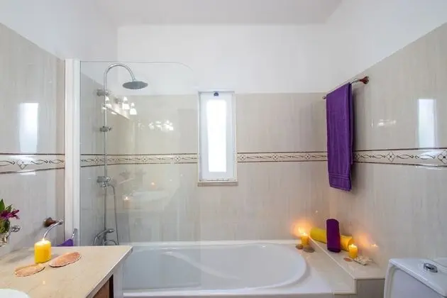 Villa, 4 Yatak Odası, Kişiye Özel Havuzlu, Deniz Manzaralı