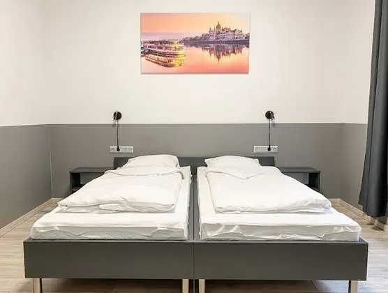 Comfort Tek Büyük Yataklı Oda