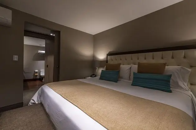 Master Suite, 2 Bedrooms
