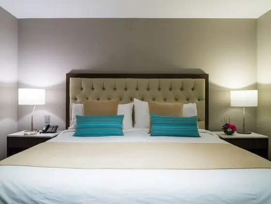 Master Suite, 2 Bedrooms
