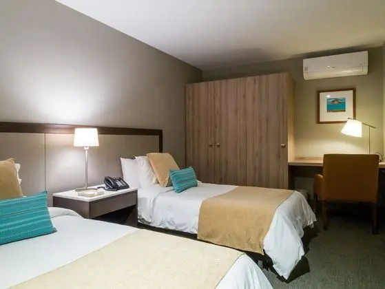Master Suite, 2 Bedrooms