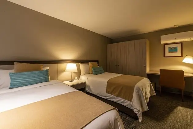 Master Suite, 2 Bedrooms