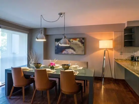 Master Suite, 2 Bedrooms
