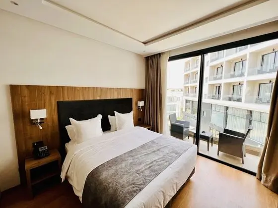 Deluxe Tek Büyük veya İki Ayrı Yataklı Oda