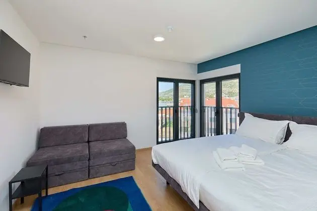 Superior Tek Büyük veya İki Ayrı Yataklı Oda