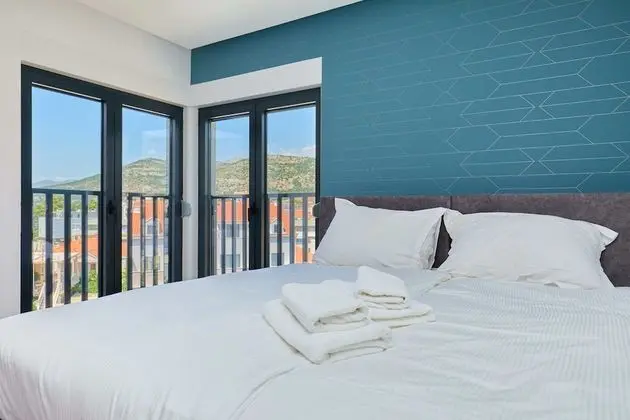 Superior Tek Büyük veya İki Ayrı Yataklı Oda