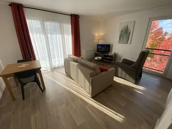 Apart Daire, Engellilere Uygun, Banyolu/Duşlu (T2)