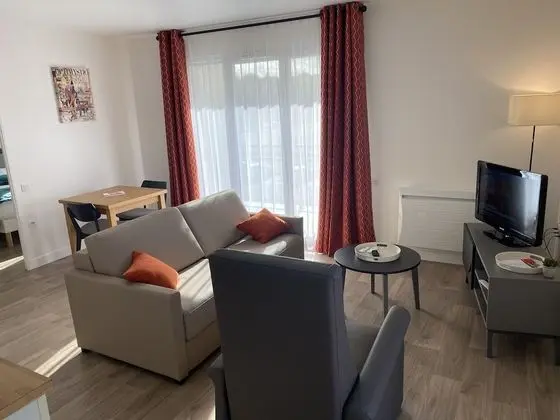 Apart Daire, Engellilere Uygun, Banyolu/Duşlu (T2)