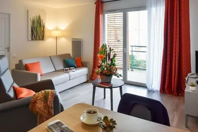 Apart Daire, Engellilere Uygun, Banyolu/Duşlu (T2)