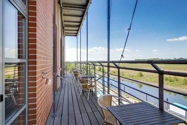 Tek Büyük Yataklı Oda, Balkon