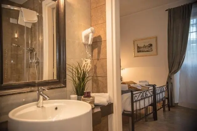 Classic Tek Büyük veya İki Ayrı Yataklı Oda