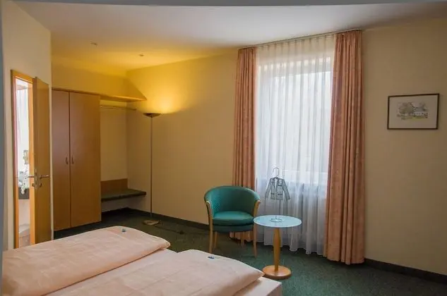 Tek Büyük veya İki Ayrı Yataklı Oda