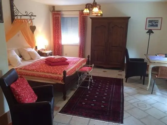 Comfort Tek Büyük Yataklı Oda