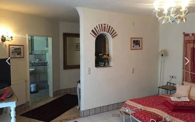 Comfort Tek Büyük Yataklı Oda