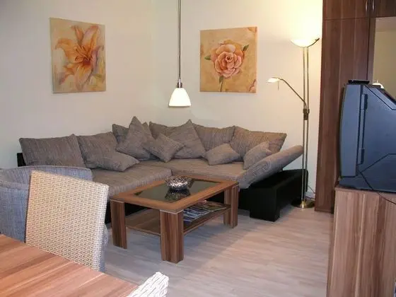 Apart Daire, Banyolu/Duşlu, Bahçe Manzaralı (mit Terrasse )