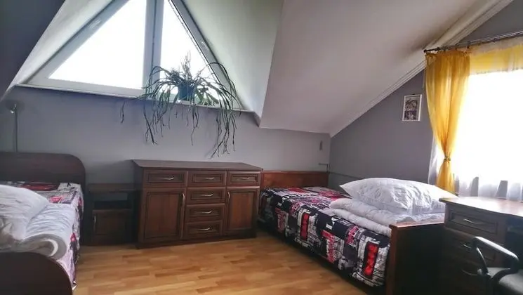 Tek Büyük Yataklı Oda, 2 Tek Kişilik Yatak