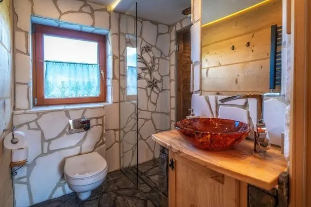 Dağ Evi, Sigara İçilmez, Sauna