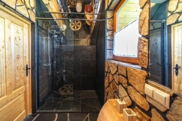 Dağ Evi, Sigara İçilmez, Sauna