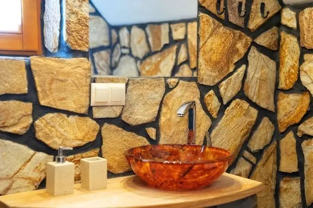 Dağ Evi, Sigara İçilmez, Sauna