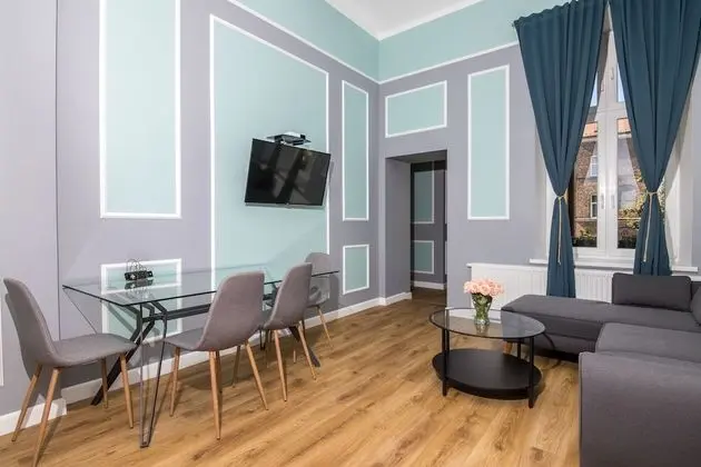 Exclusive Apart Daire, 2 Yatak Odası, Balkon, Bahçe Manzaralı