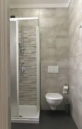 Tek Büyük Yataklı Oda, Balkon