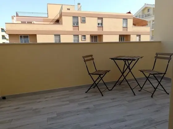 Tek Büyük Yataklı Oda, Teras