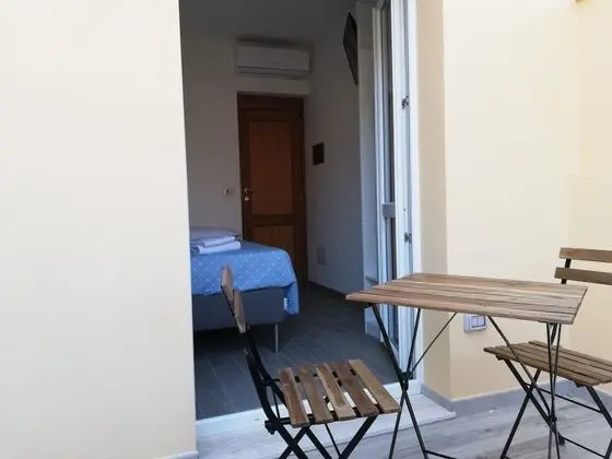 Tek Büyük Yataklı Oda, Teras
