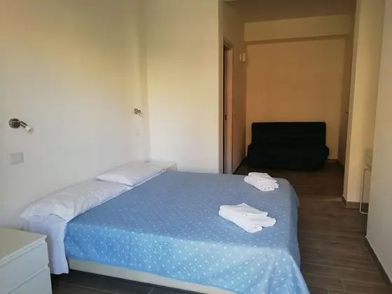 Üç Kişilik Oda, Balkon