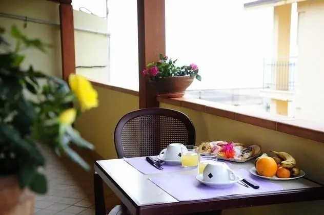 Dört Kişilik Oda, Bağlantılı Odalar