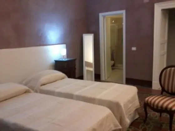 Tek Büyük veya İki Ayrı Yataklı Oda, Balkon, Şehir Manzaralı