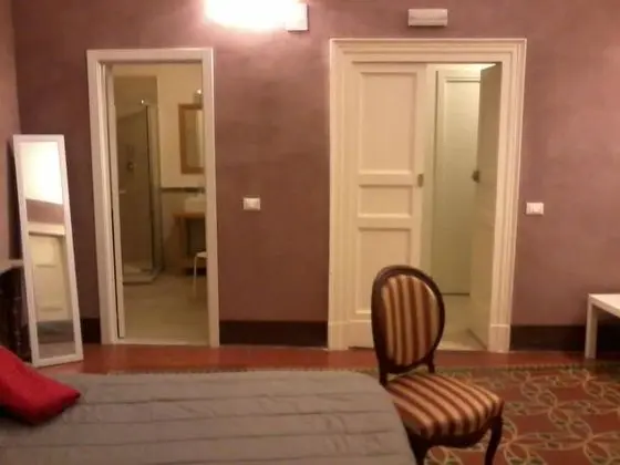 Tek Büyük veya İki Ayrı Yataklı Oda, Balkon, Şehir Manzaralı