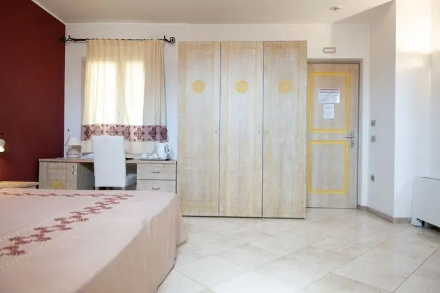 Üç Kişilik Oda