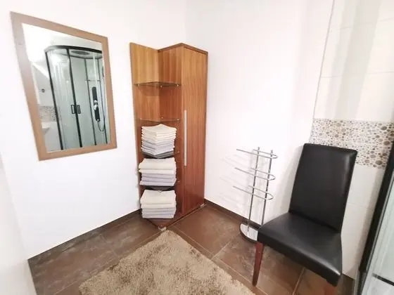Classic Apart Daire, 2 Yatak Odası, Mutfak, Zemin Kat