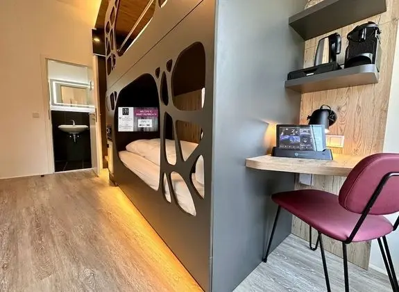 Alcove Twin Room