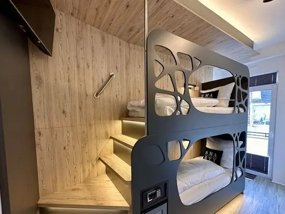 Alcove Twin Room
