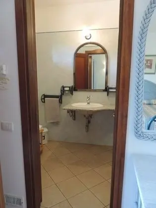 Üç Kişilik Oda