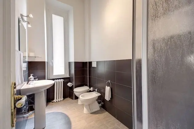 Standard Tek Büyük Yataklı Oda (Private External Bathroom)