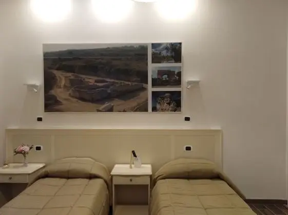 Comfort Tek Büyük Yataklı Oda, Küçük Mutfak, Kule (Via Oberdan, 134 Canosa)