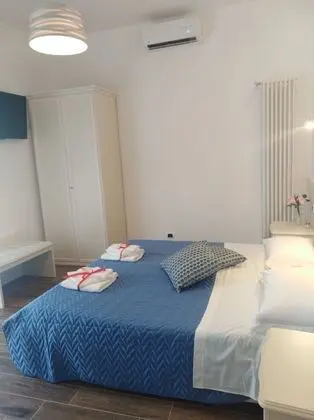 Comfort Tek Büyük Yataklı Oda, Küçük Mutfak, Kule (Via Oberdan, 134 Canosa)