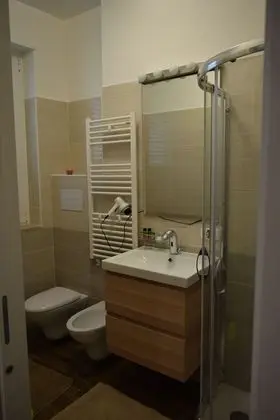 Comfort Tek Büyük Yataklı Oda, Küçük Mutfak, Kule (Via Oberdan, 134 Canosa)