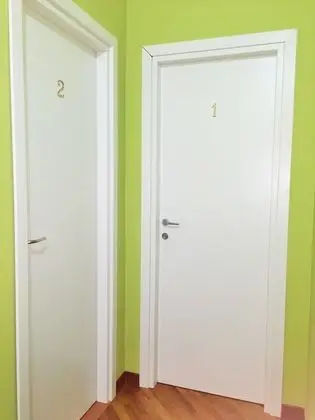 Üç Kişilik Oda
