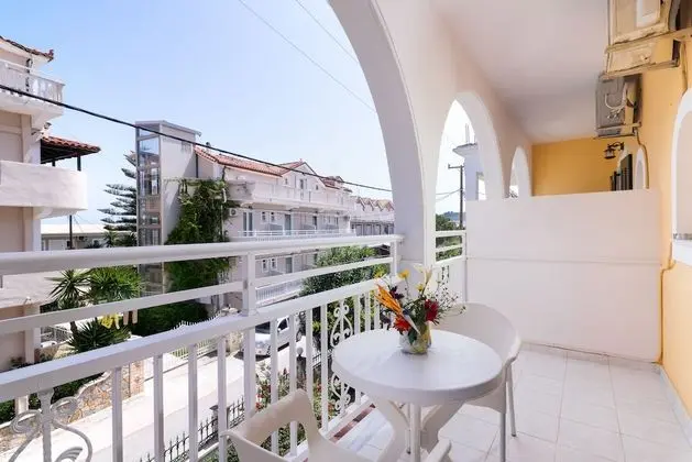 Economy Tek Büyük Yataklı Oda, Bahçe Manzaralı