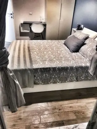 Romantic Tek Büyük Yataklı Oda